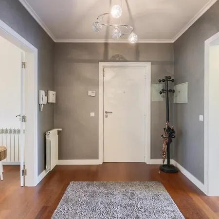 Glicinias Guest House, Free Garage - Apartmán