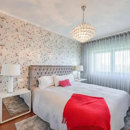 Glicinias Guest House, Free Garage - Apartmán