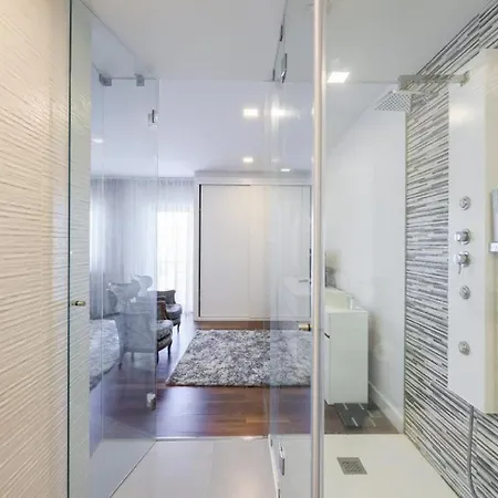 Glicinias Guest House, Free Garage - Aveiro