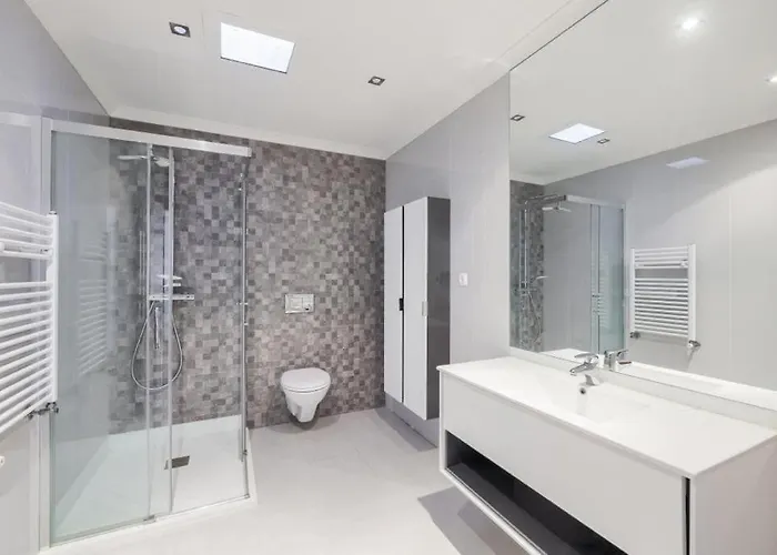 Apartamento Glicinias Guest House, Free Garage - *